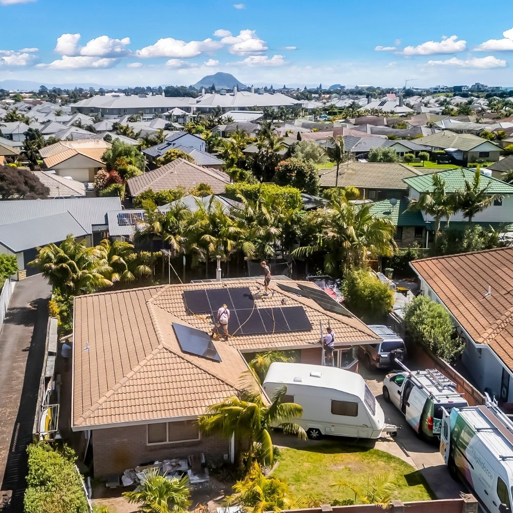 Papamoa family got free solar system from Lightforce solar